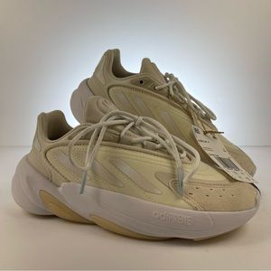 NWOT adidas ozelia j size 4 girls